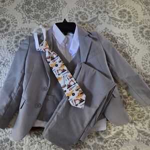 Stylish Gray Kids Blazer Set with Fun Tie